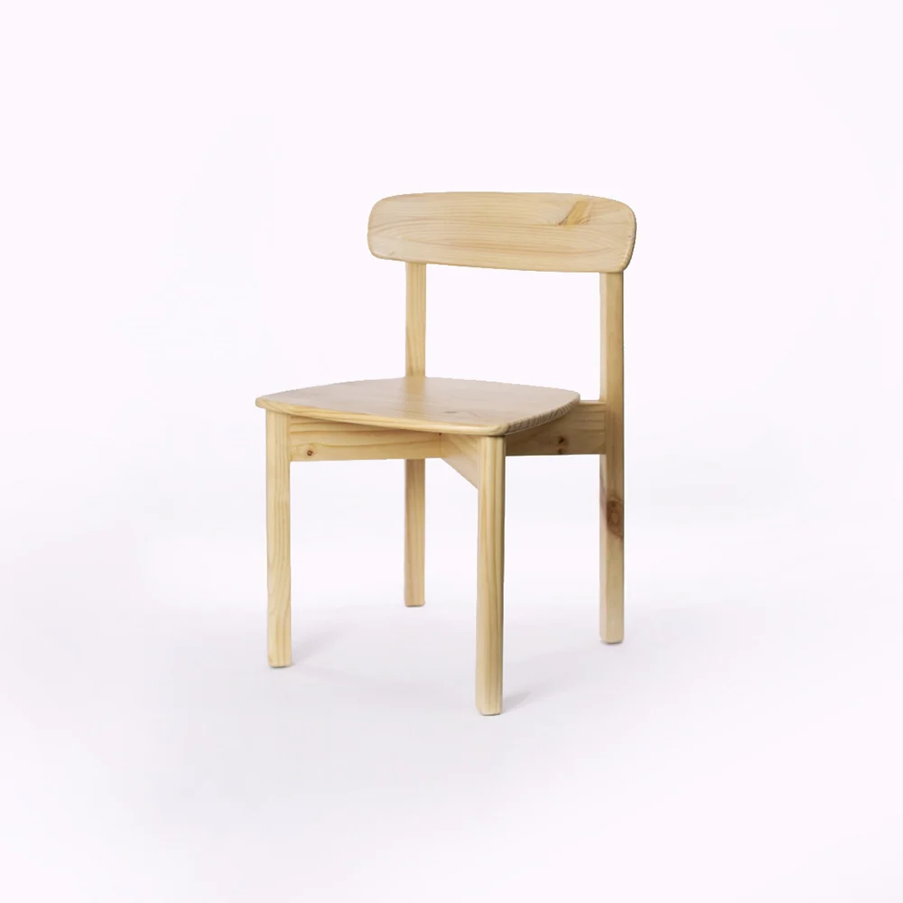 Silla de diseño en madera